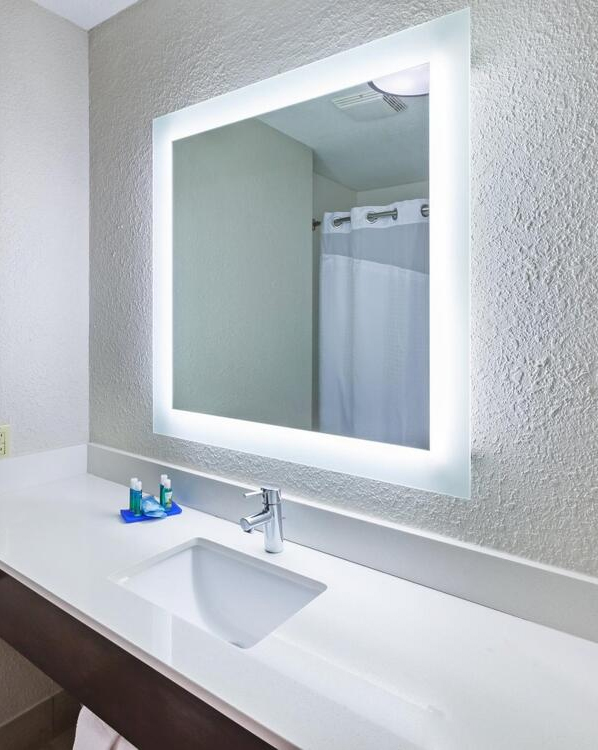 side lighted bathroom vanity mirror