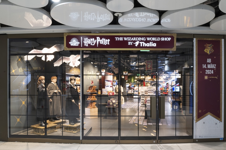 The Wizarding World Shop by Thalia