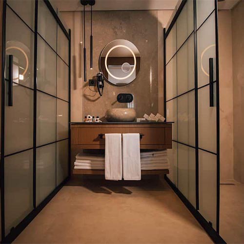 How to Reduce Noise in Open Concept Hotel Rooms