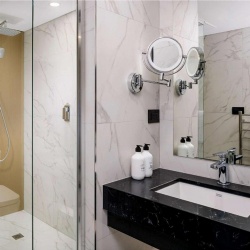 Bespoke glass and mirror for Pullman Melbourne City Center