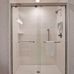 Clear Tempered Glass Shower Enclosure for Home 2 Hotel