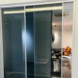 Contract Aluminum Door and Glass Wall