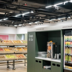 Custom Display Fixture for Autonomous Supermarket