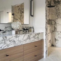 Italian Arabescato Marble Bathroom Vanity Design for Luxury Hotels & Resorts