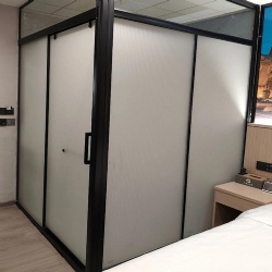 frosted glass bathroom partition hotel